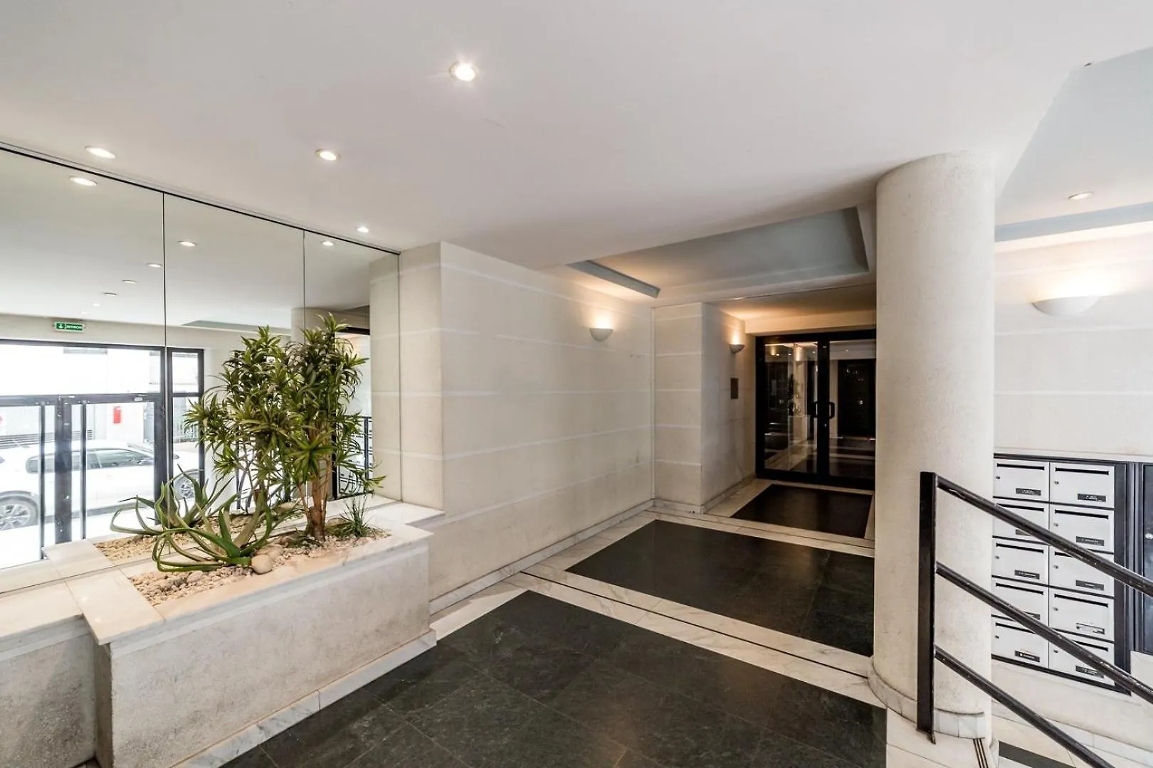 Vast Studio Near Tete D'Or And Part-Dieu Ail Apartment Lyon