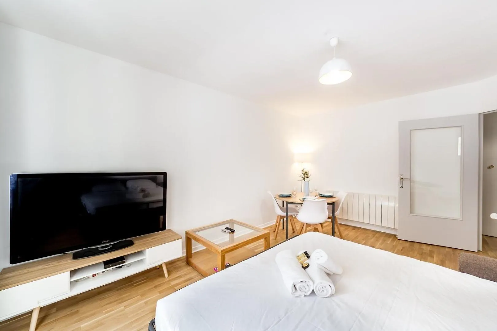 Vast Studio Near Tete D'Or And Part-Dieu Ail Apartment Lyon France